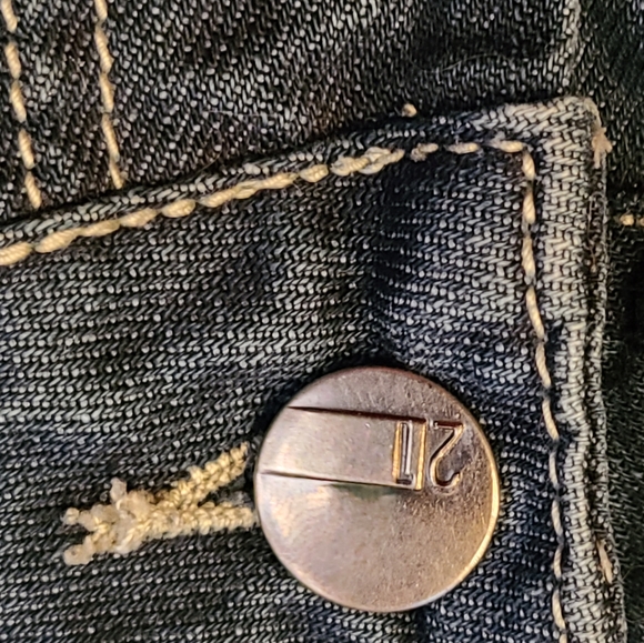 Twenty One men denim jeans. Distressed size 34 X 34 EUC - Picture 2 of 13